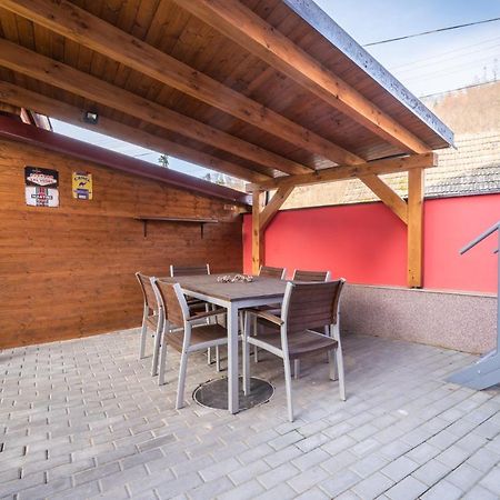Pohoda Salas U Velehradu-2 Apartmany Угерске-Градиште Экстерьер фото